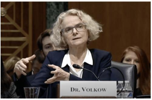 美国公共卫生高级官员：电子烟是安全有效的戒烟干预措施，应持续开展对其长期研究